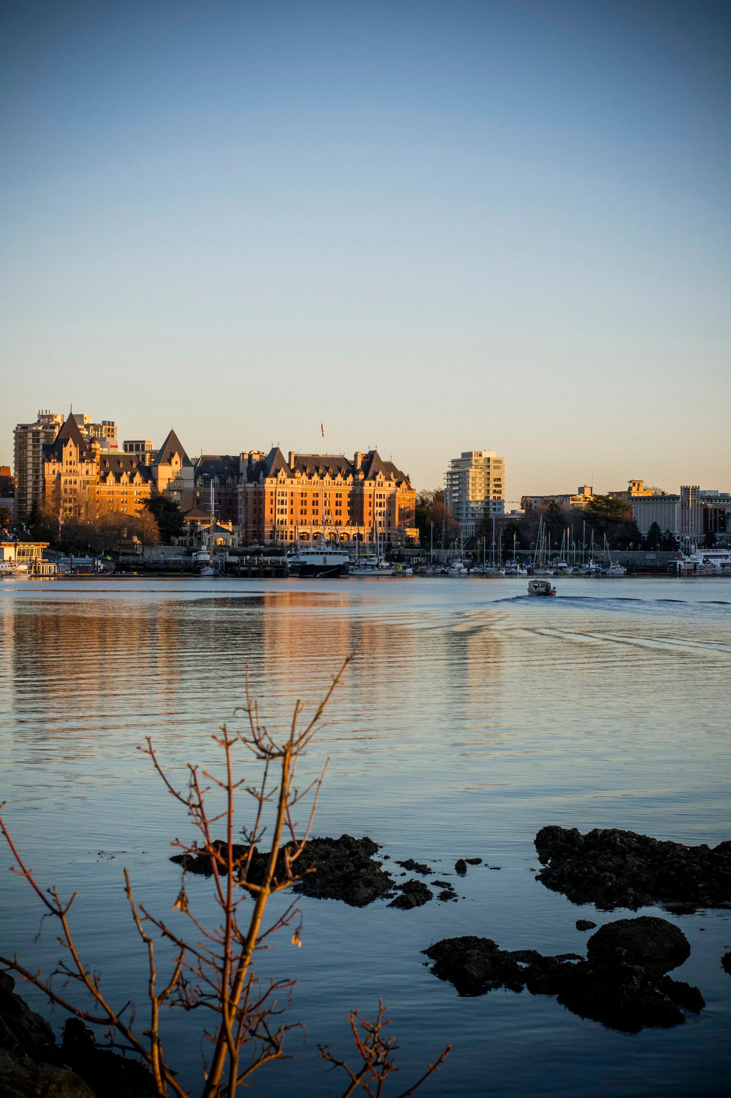 Residential and commercial construction in Victoria, BC