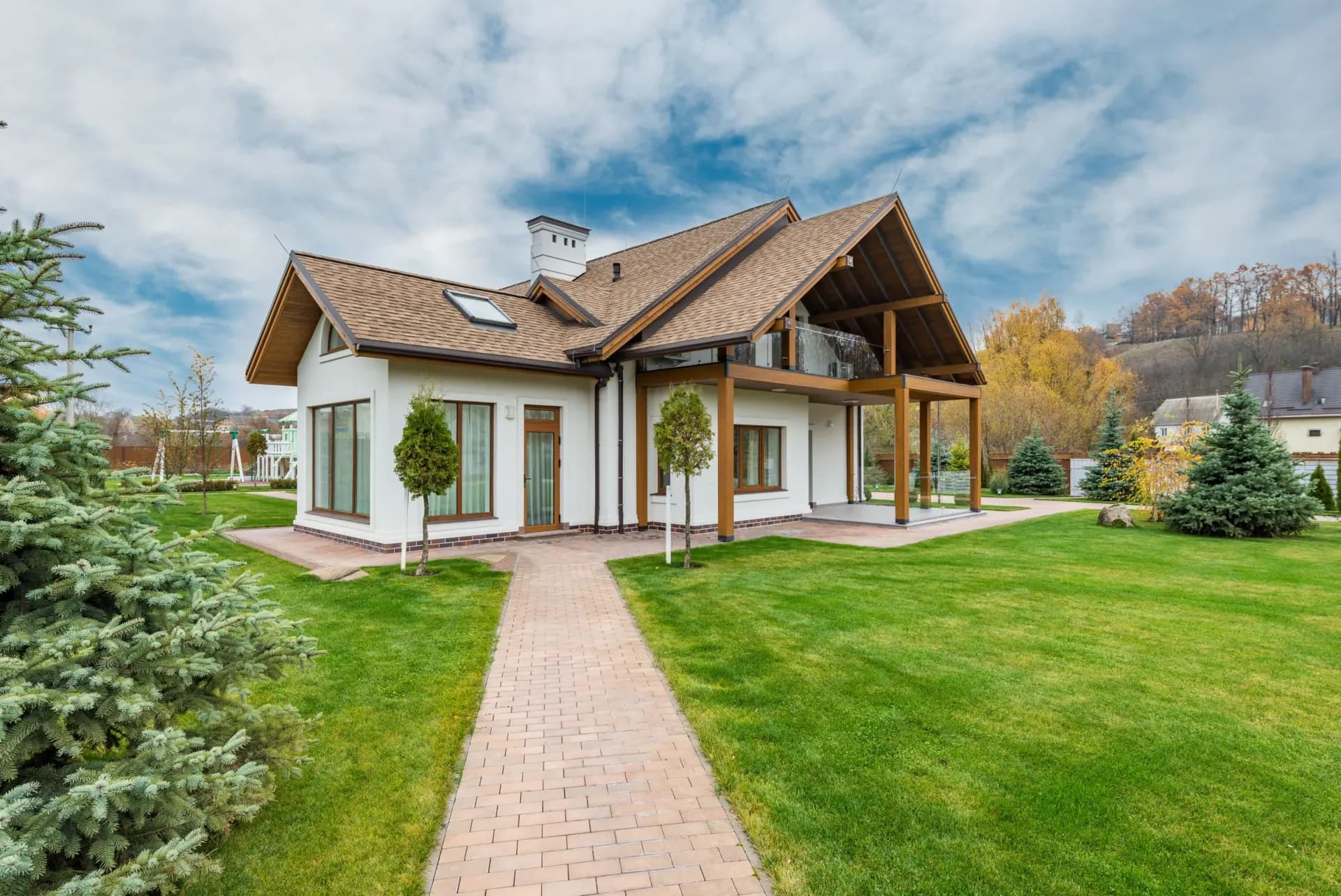 Modern garden suite exterior in BC by Pro Construction Group