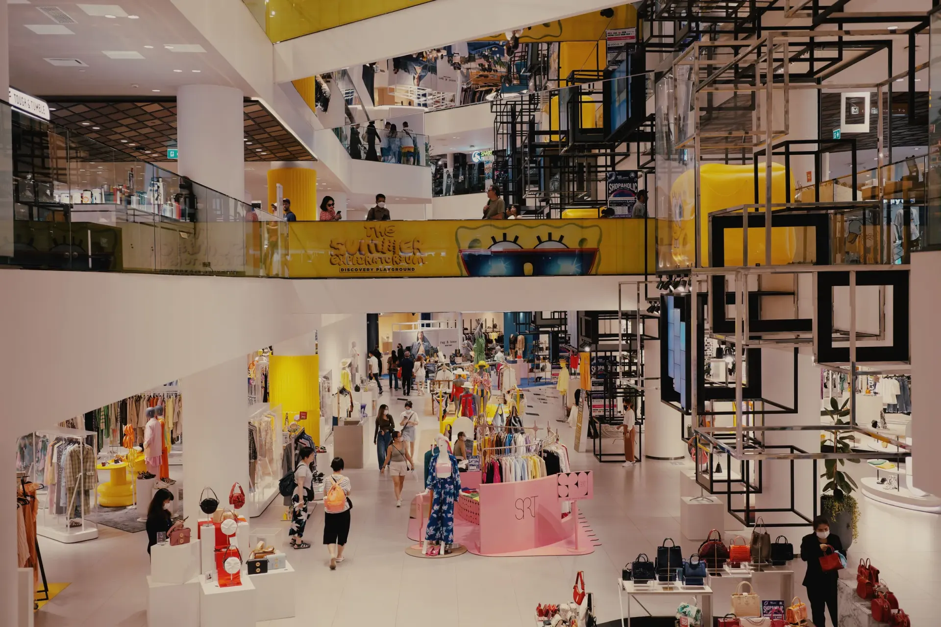 Modern mall retail space in BC by Pro Construction Group