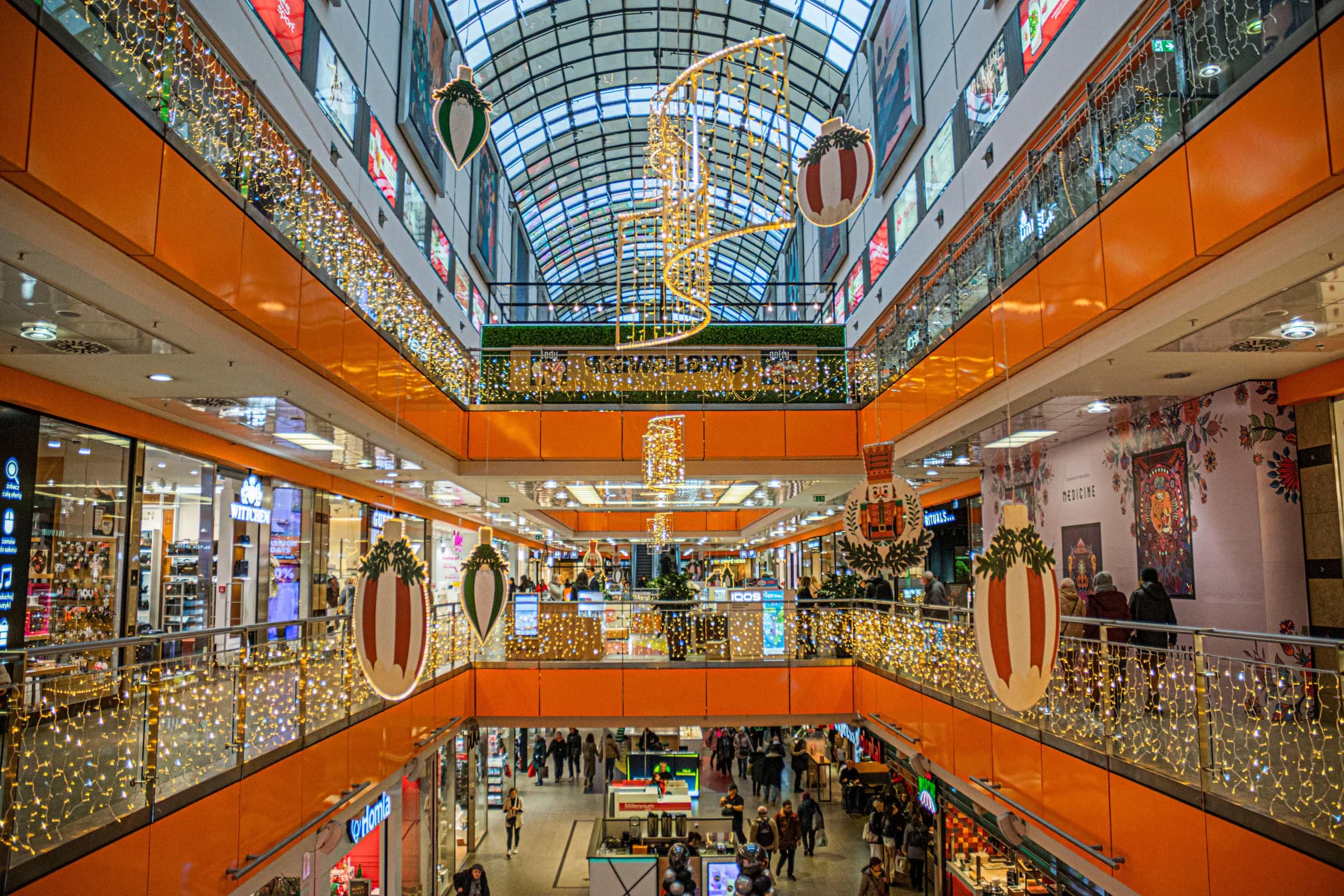 Shopping-centre unit fit-out in BC by Pro 1 Construction