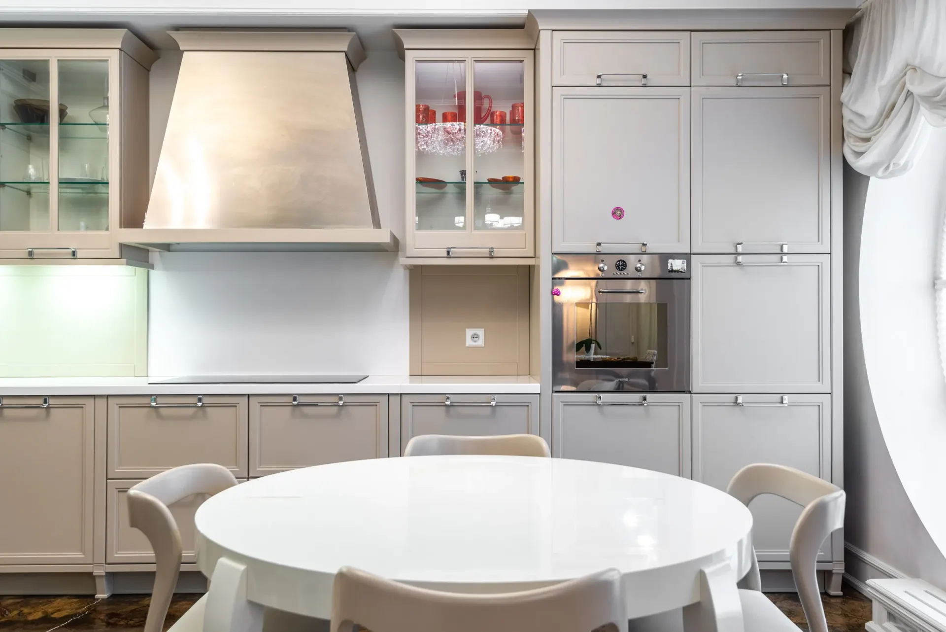 Modern kitchen finishes in BC by Pro Construction Group